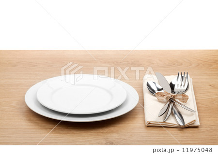 Empty plate and silverware set Empty plate and silverware set 11975048