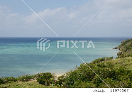 石垣島最北端 エメラルドグリーンの海 石垣島最北端 エメラルドグリーンの海 11976567