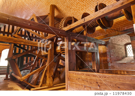 Mechanism of old well in castle Kufstein (Austria) 11978430