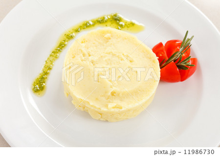 Mashed potato with tomato 11986730
