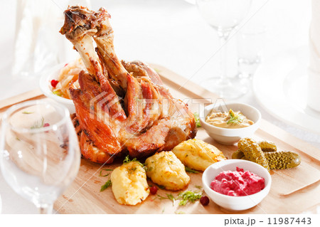 roasted pork knuckle 11987443