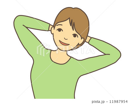 両手を頭の後ろに組みリラックスする女性 11987954