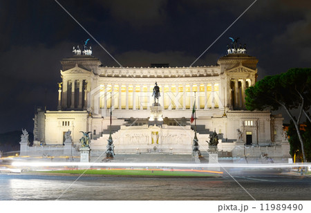 Vittorio Emanuele monument, Rome Vittorio Emanuele monument, Rome 11989490