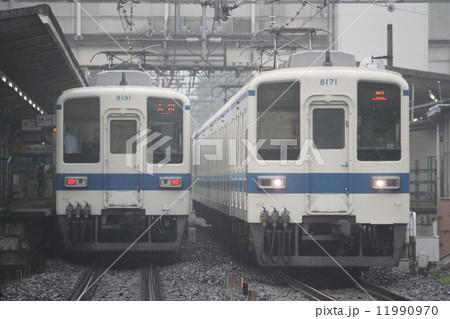 ［TD］東武野田線8000系並び（急行運転前） 11990970