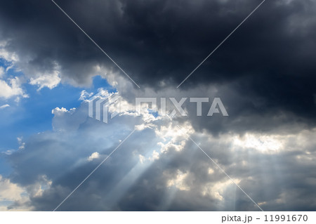 Dark Clouds eclipsed the sun 11991670