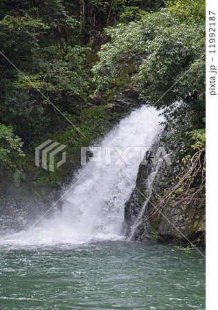 マテリアの滝 11992187