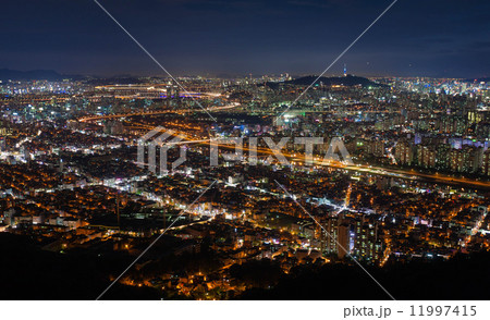 Han River and Seoul Tower 11997415