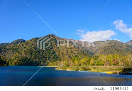 奥日光　秋の湯ノ湖 11998413
