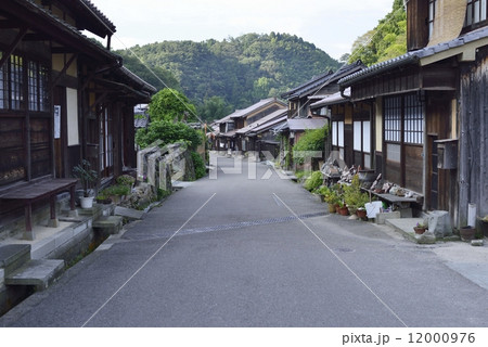 石見銀山の町並み 12000976