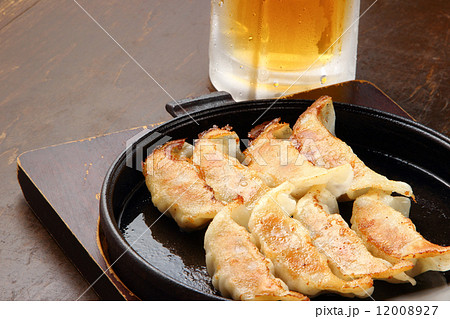 餃子とビール 12008927