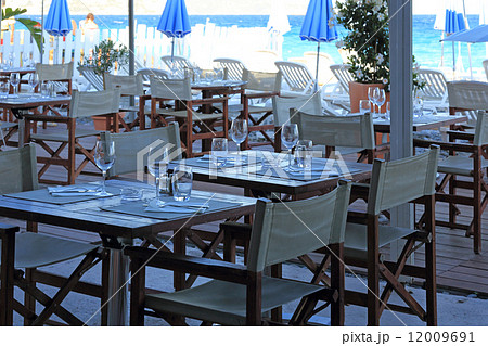 ビーチサイドの高級レストラン ビーチサイドの高級レストラン 12009691