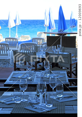 ビーチサイドの高級レストラン ビーチサイドの高級レストラン 12009693