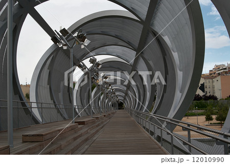 Spherical metal modern bridge Madrid, Spain Spherical metal modern bridge Madrid, Spain 12010990