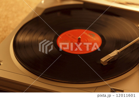 レコードとレコードプレーヤー レコードとレコードプレーヤー 12011601
