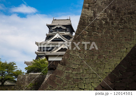 熊本城天守閣と武者返しの写真素材