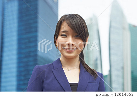 Girl in the City 12014655