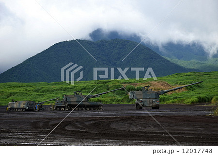 ロングノーズ ( 155mm 榴弾砲 自走砲 ) 2014年 富士総合火力演習 ロングノーズ ( 155mm 榴弾砲 自走砲 ) 2014年 富士総合火力演習 12017748