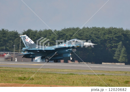 F-2の離陸 12020682