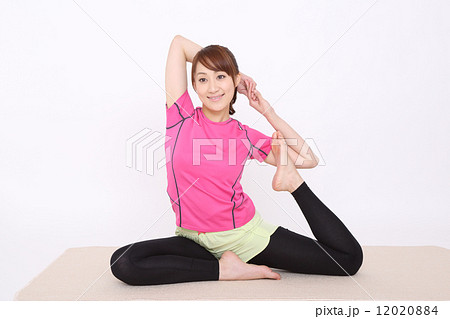 ヨガ ヨガ 12020884