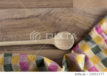 wooden spoon 12021777