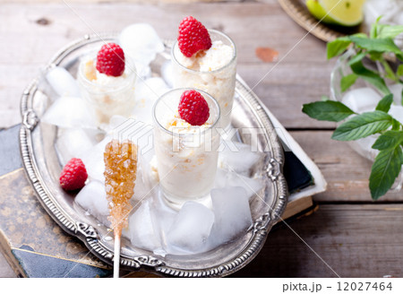 Almond milk granita with raspberries 12027464