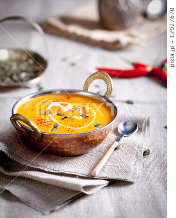 Pumpkin cream-soup with chili and seeds 12027670