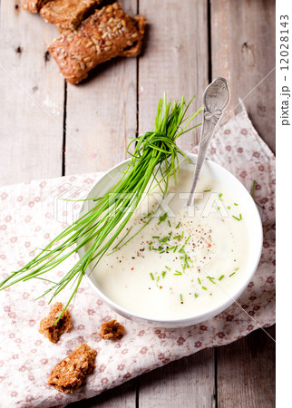 Cauliflower, parsnip, potato, celery soup 12028143