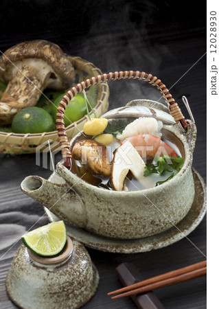 土瓶蒸し 12028930