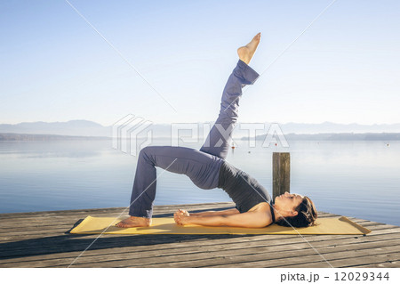 yoga woman 12029344