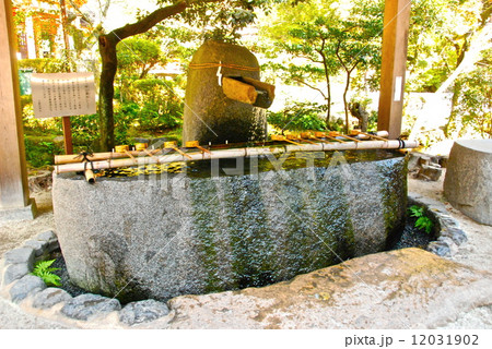名水･神山湧水（上賀茂神社(賀茂別雷神社)／京都市北区上賀茂本山） 12031902