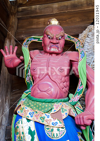 仁王像 中山寺 兵庫県宝塚市の写真素材
