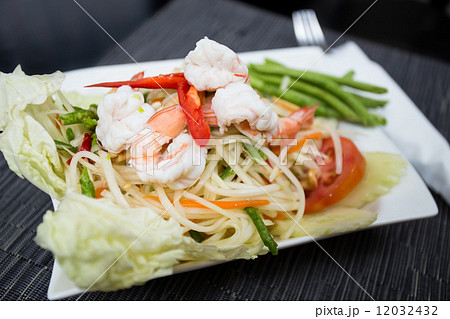 Papaya Salad with Shrimp 12032432