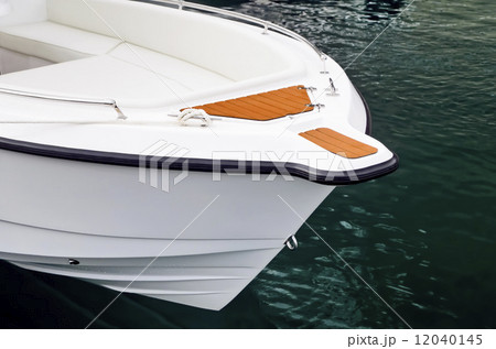 Yacht Bow 12040145