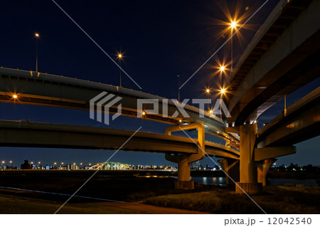江北ジャンクションと街の明かり 12042540