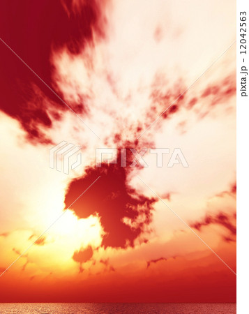 風と雲と海と 12042563