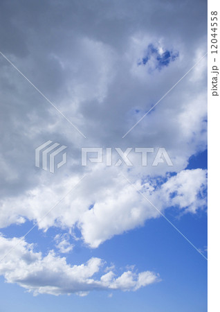 雲 雲 12044558