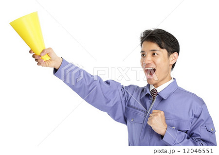 作業着を着た男性 12046551