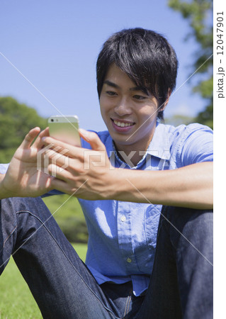 爽やかな青年の写真素材