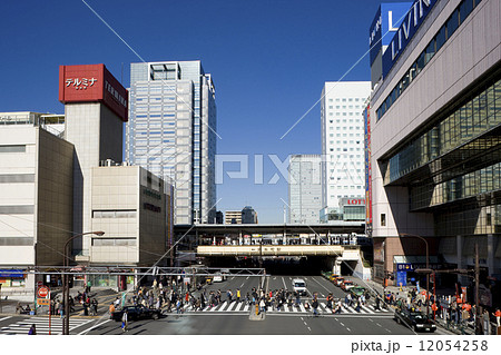 錦糸町駅前の交差点 錦糸町駅前の交差点 12054258