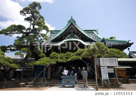 東京　柴又帝釈天　経題寺 12055353