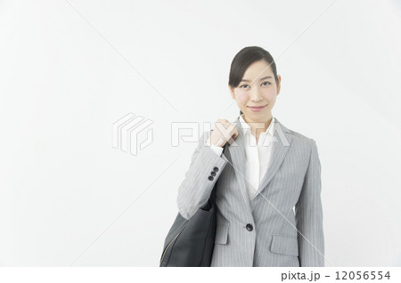 出社 12056554