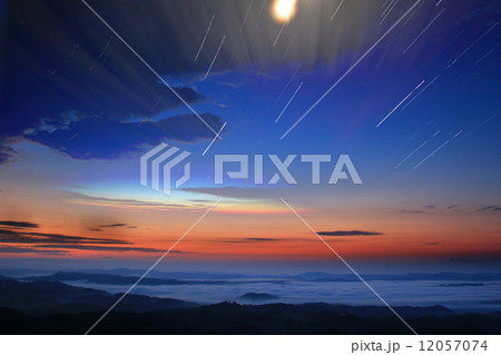雲海と星の軌道5 雲海と星の軌道5 12057074