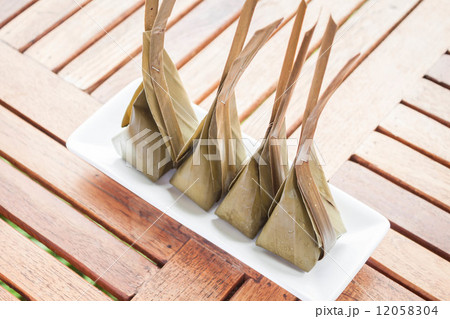 Steamed flour with coconut filling dessert Steamed flour with coconut filling dessert 12058304