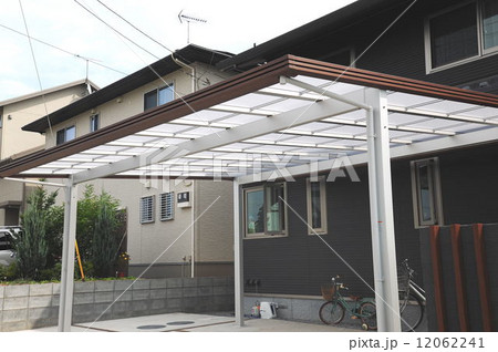住宅にマッチしたカーポート 12062241