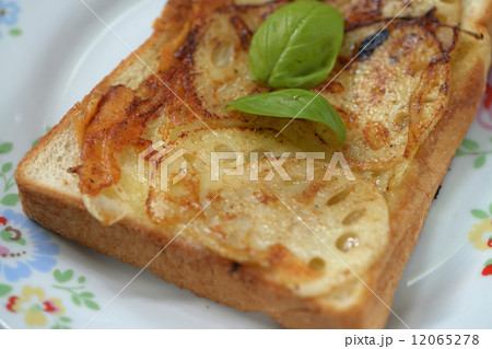 トースト トースト 12065278