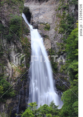 不動七重の滝 12066206