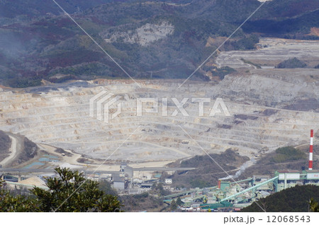 石灰石採石場 12068543