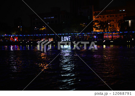 台湾高雄での一日／愛河 12068791