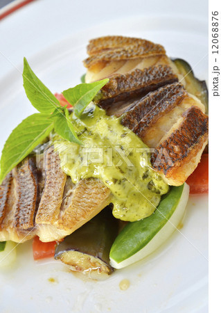 魚のソテー 12068876
