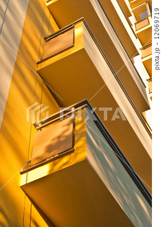 prefabricated house 12069719